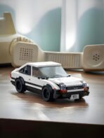 PB8810  1:32 The Toyota AE86 327PCS - Image 3