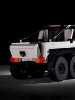 PB8811 1:32 The German Luxury Car G63 581PCS - Image 5