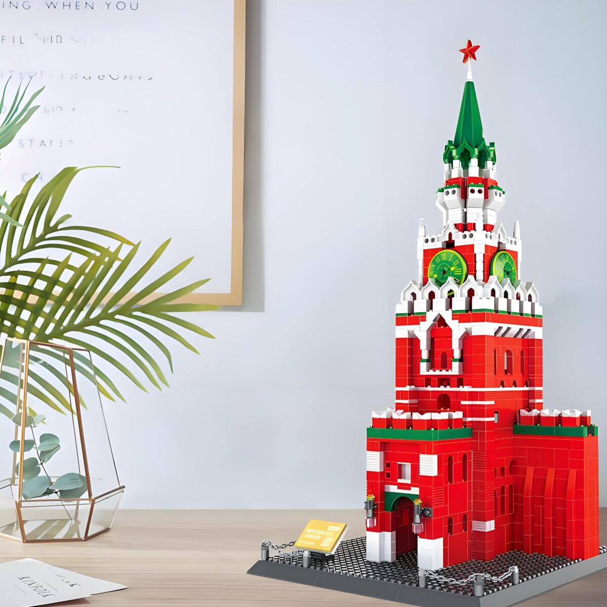 WG5219 The Spasskaya Tower Of Moscow KREMLIN Minibrick 1048PCS - Image 2