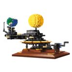 CADA C71004 The Earth Moon and Sun Orrery  865PCS