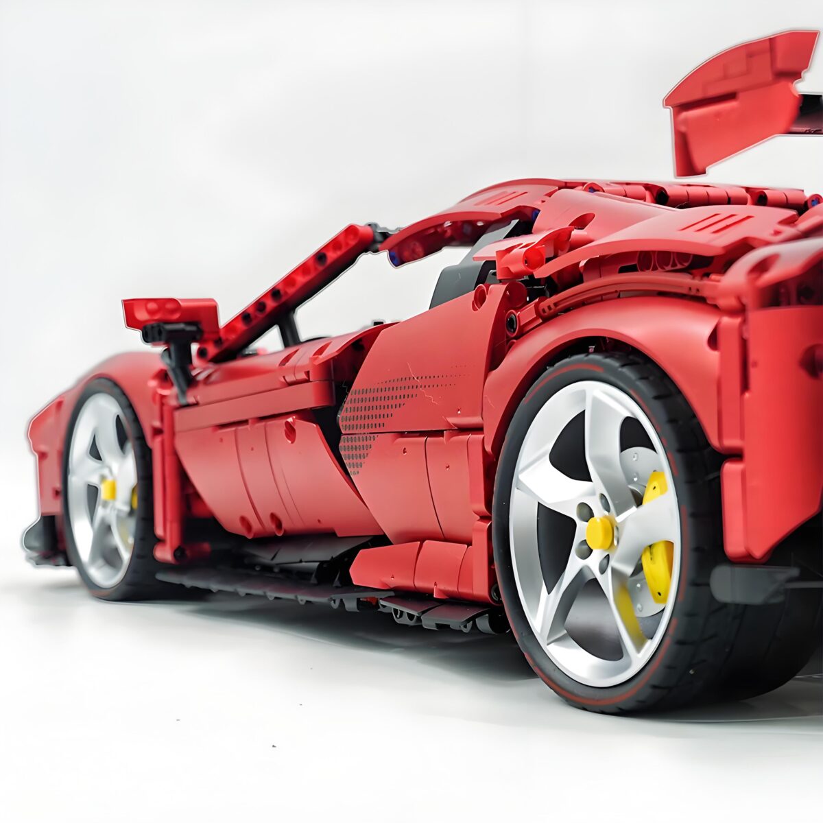10623 1:8 The Ferrari SF90  3982PCS - Image 2